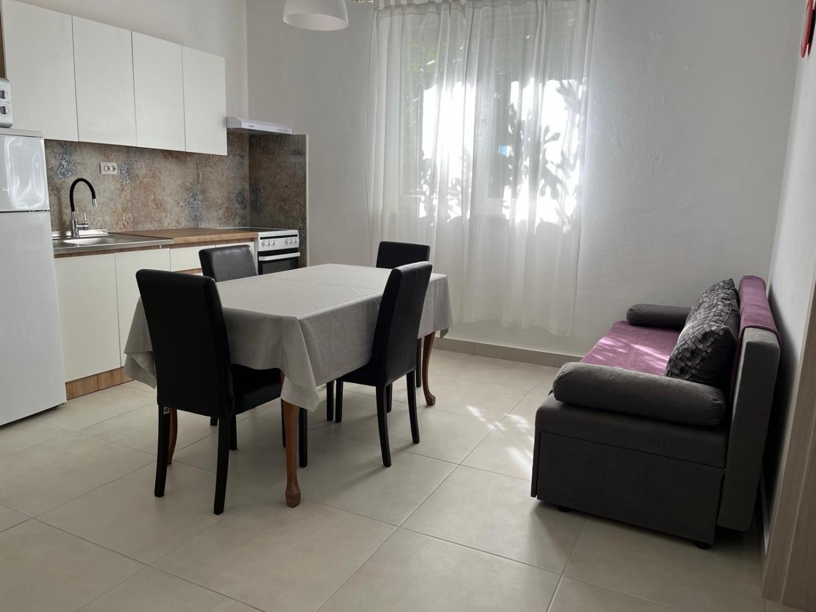 Apartment Patrik Betina  Eksteriør billede